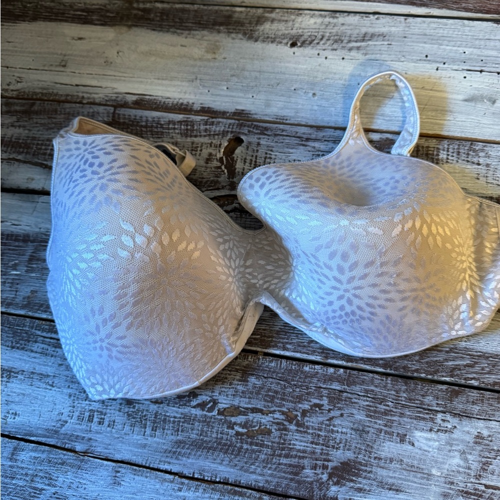 Playtex White Floral Lace Bra